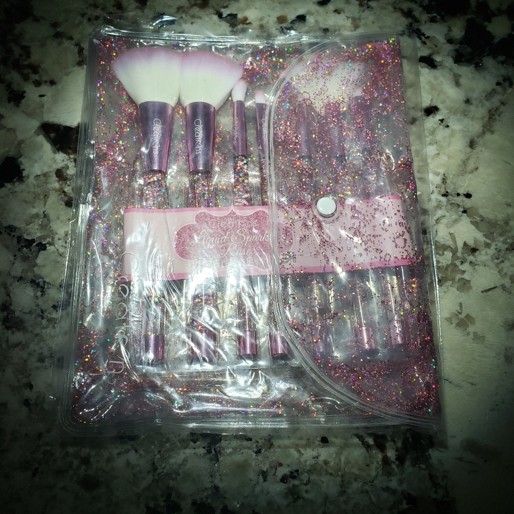 Beauty eyelash brushes